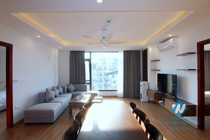 An excellent and charming apartment with 2 bedrooms for rent on Xuan Dieu 